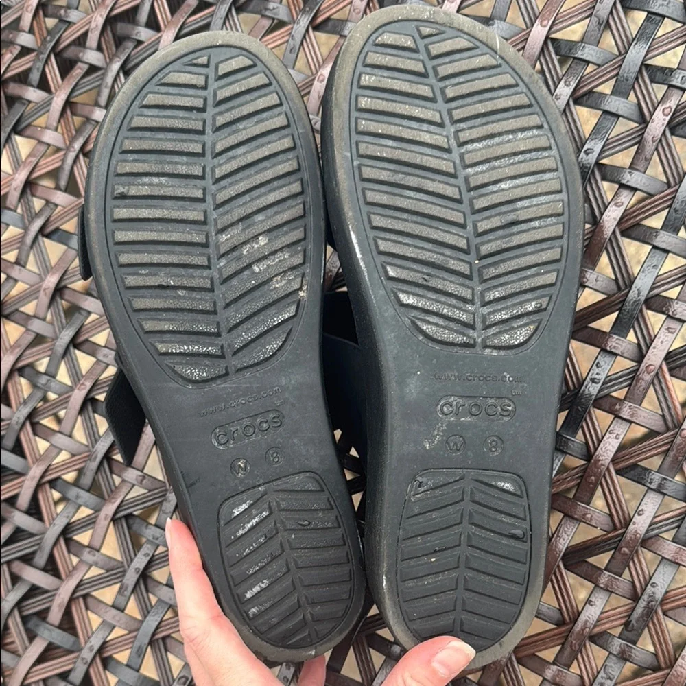 CROCS stylish black